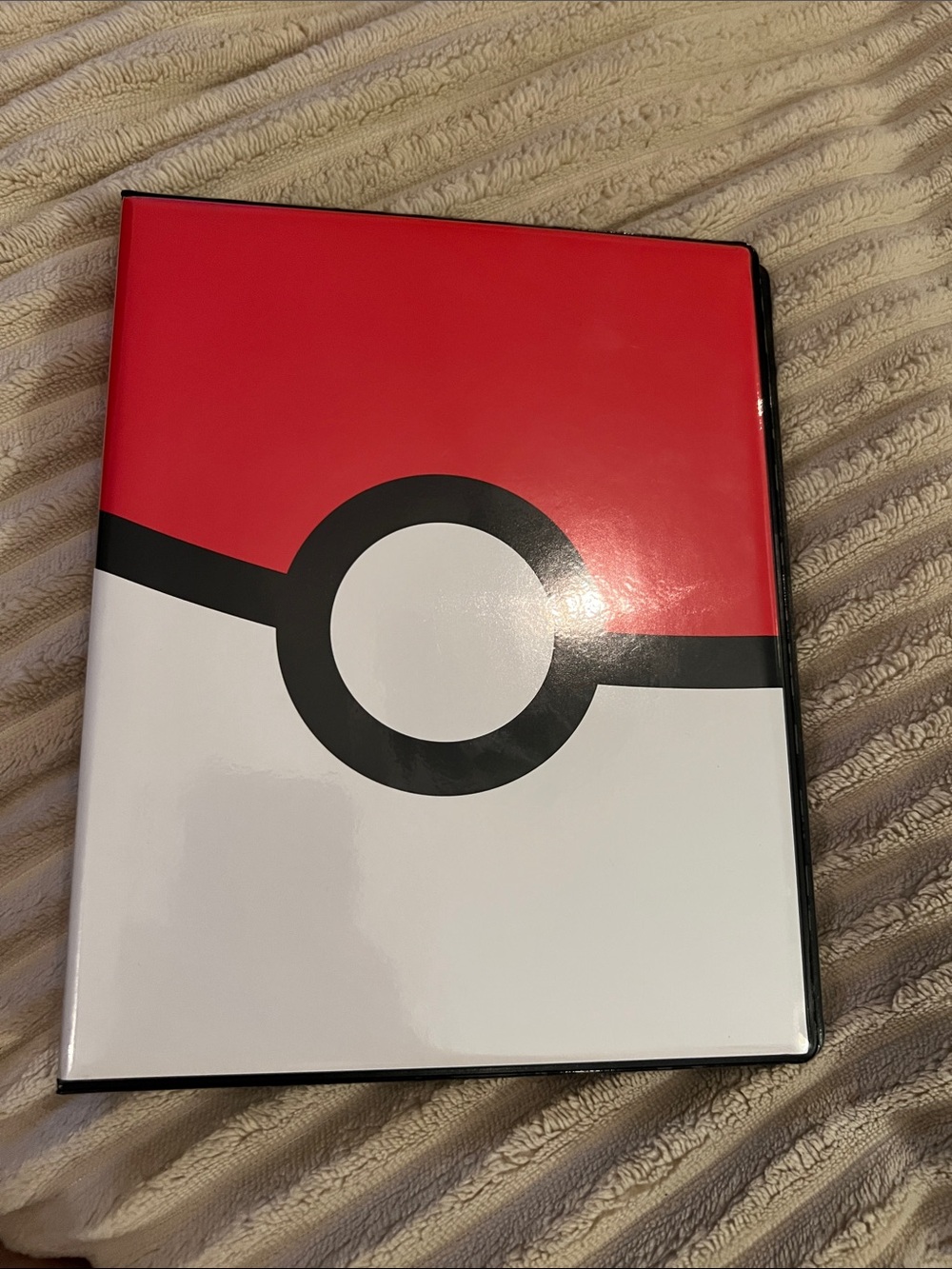 Pokemon Ultra-Pro Portfolio with 40 Pokemon cards included